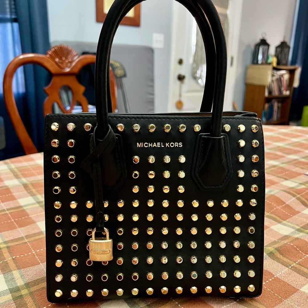 Michael Kors Mercer Medium Crossbody Bag